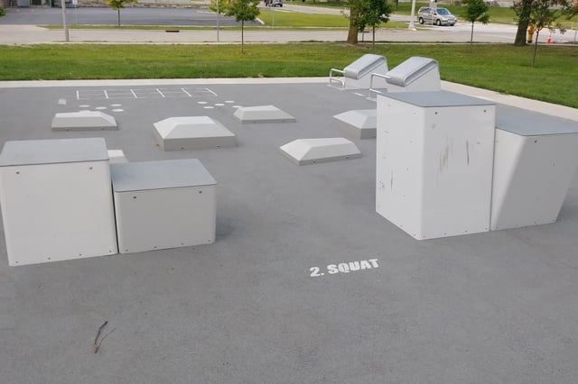 Outdoor Fitness Court3