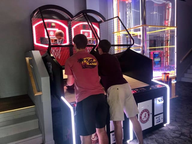 Shindig Family Entertainment Center