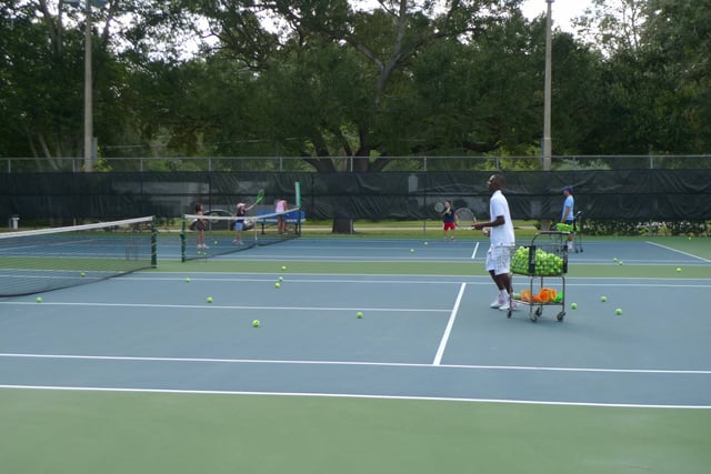 Joyce Oransky Tennis Center at Westside Park 5