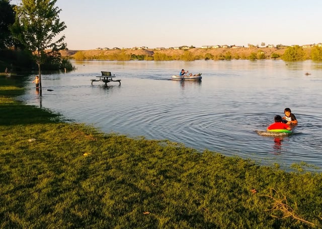Leslie Groves Park