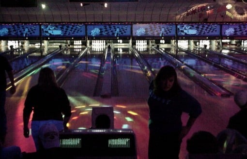 Suburban Bowlerama 03.jpg