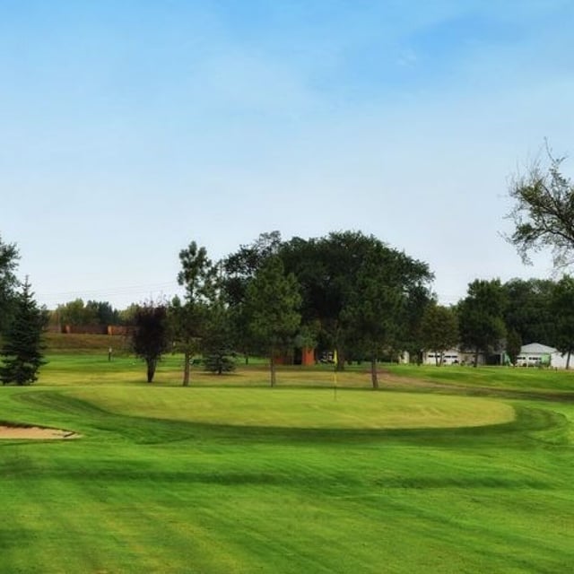 mandan municipal golf course 2
