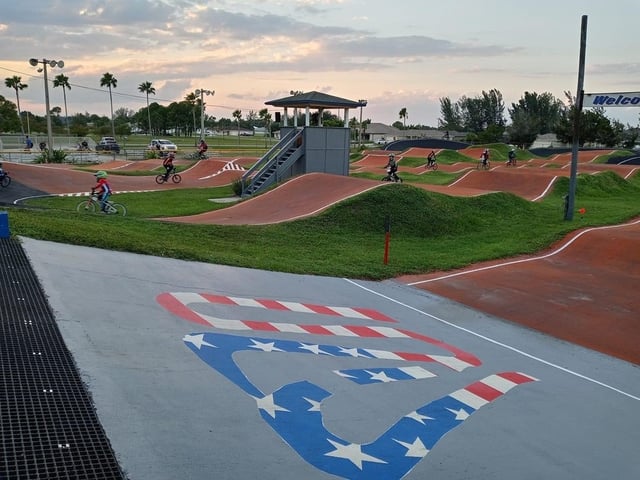 BMX-Strausser 2