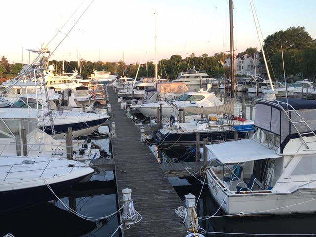 Jacobson Marina Resort3