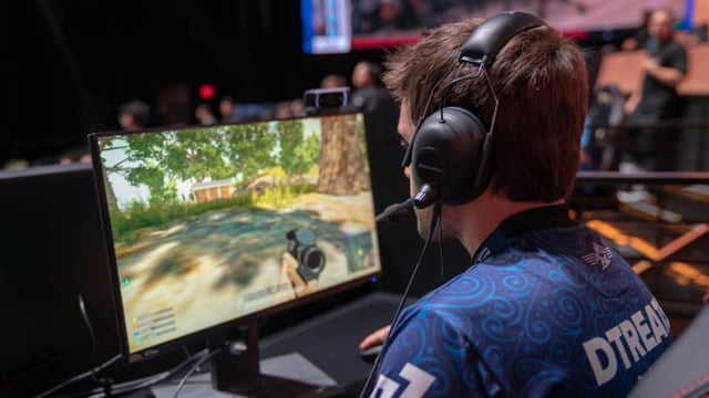 Player One Esports10