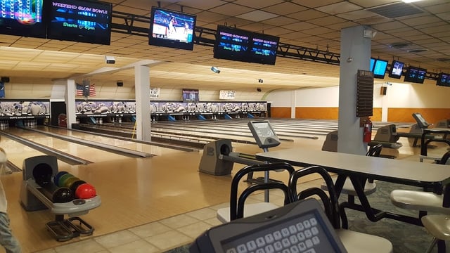 Skipps' Bowling Center 8