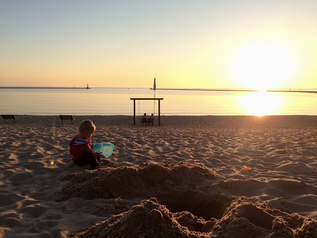 Frankfort Public Beach and Playground 5