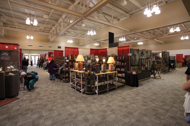 Exhibits-at-Las-Cruces-Convention-Center-Art-Shows-2048x1365.jpg
