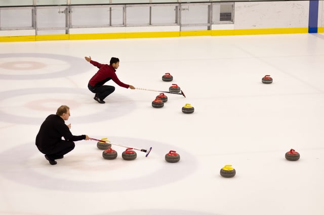 Great Park Ice - Curling credit Michelle McCoy Photograph2. (1)