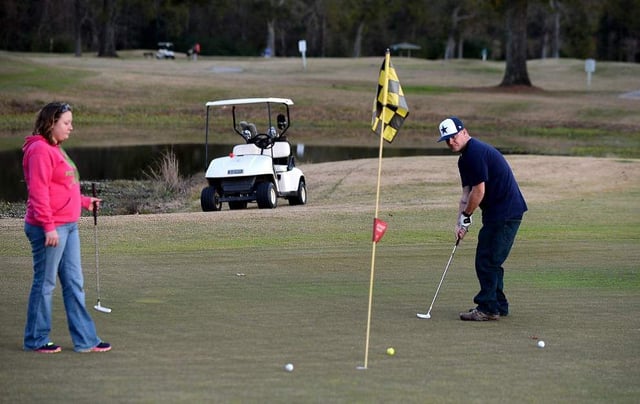 Dumas Memorial Golf Course 4