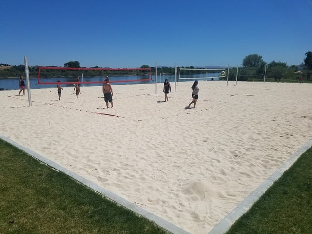 Leslie Groves Park - Sand Volleyball Court