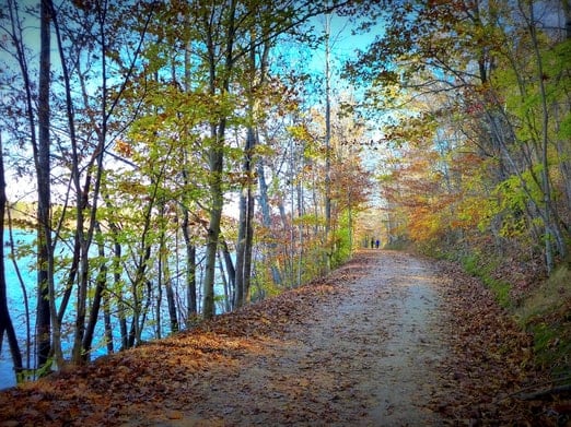 Salem_Lake_2__1__SQYDtGm3sMUlytvCdNMPM9r18q0ABlZBh_rgb_l.jpg