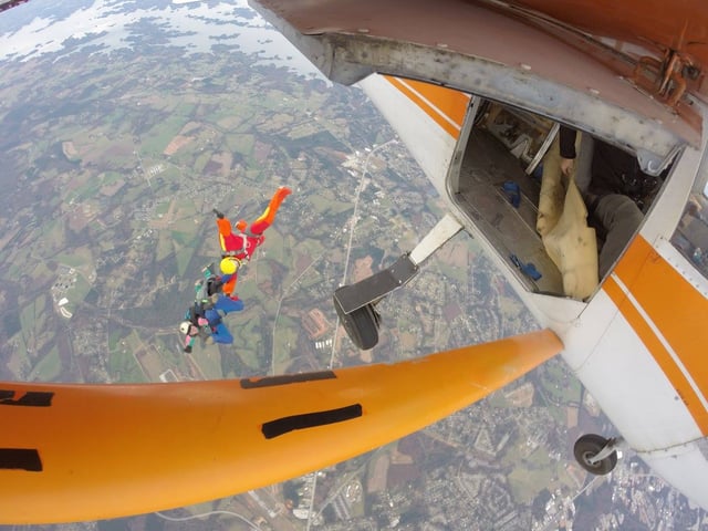 Flying Tigers Sports Parachute Center6