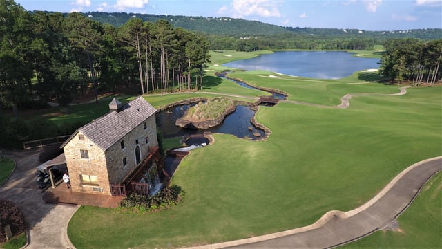 Robert Trent Jones Grand National 6