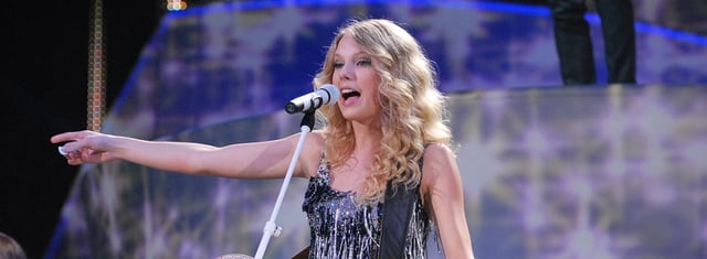 Tswift-Slide-28134b1b9d.jpeg