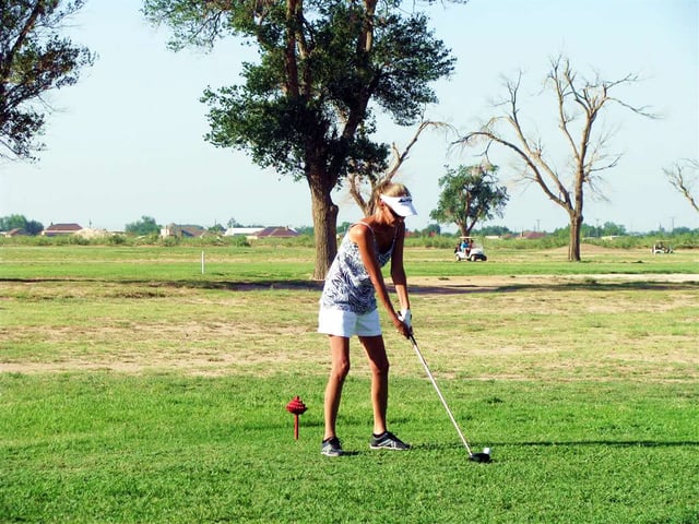 Sunset Golf and Country Club4