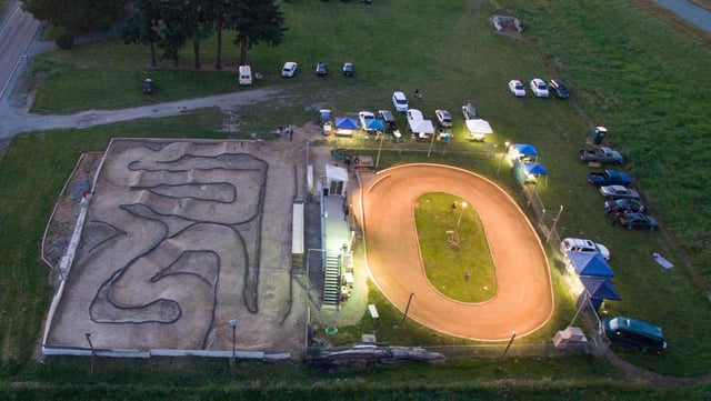 1 SRP - RC Tracks off-road and oval course - credit NORA.JPG
