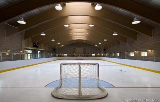 Indoor-Ice-Rinks 5