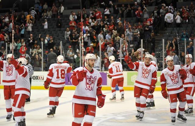 hockey-grand-rapids-griffins-5-chicago-wolves-7-19f853c3ead102d0