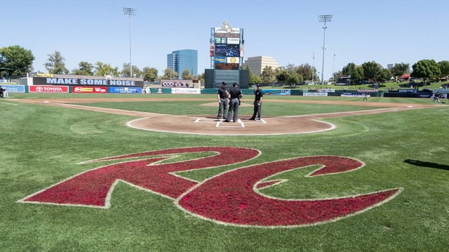 IMG_River_Cats_0410_3_1_E6DIUH09_L384221230 (1)