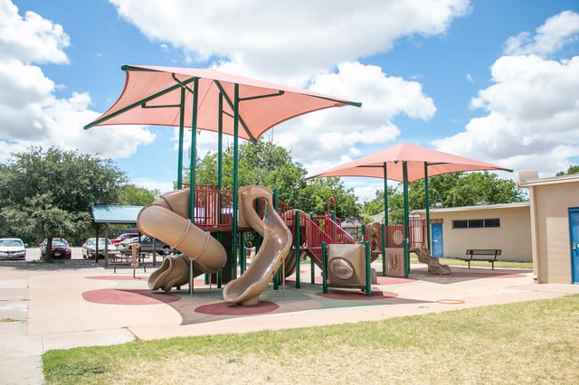 Daniels Recreation Center2
