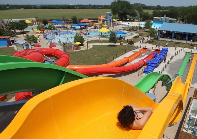 Hawaiian Falls Water Park2