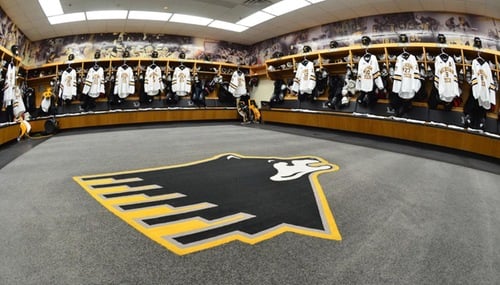 lockerroom2.jpg