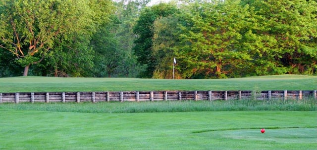 Eagle Hills Golf Course5