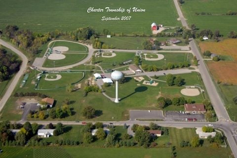memb_218_twp_hall_aerial_sept_07_1466796704