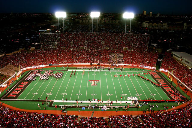 Jones AT&T stadium2