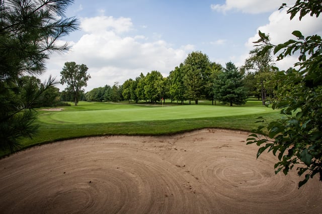 Golden Hawk Golf Club 6