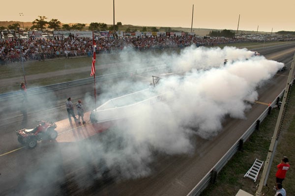 485701_377345762312238_33094620_n