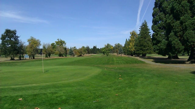 oak knoll golf course 4