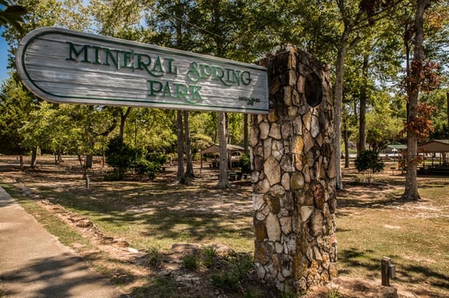 Mineral Springs Park and Walking Trail