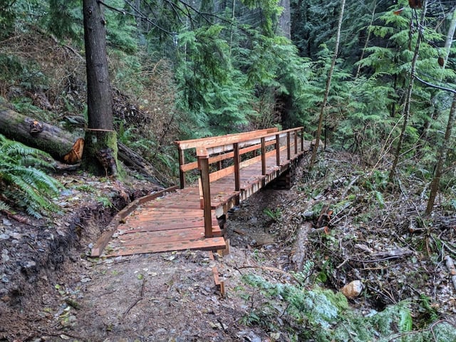 North Shore Trail 2