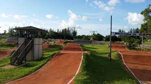 BMX-Strausser