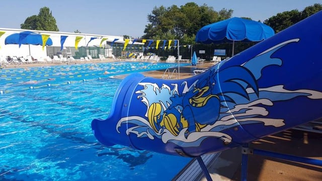 Outdoor Pool - University of Delaware 4