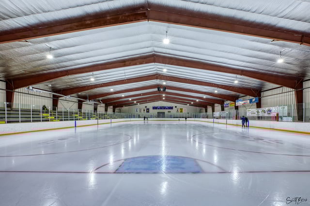 Rink behind goal 4x6.jpg