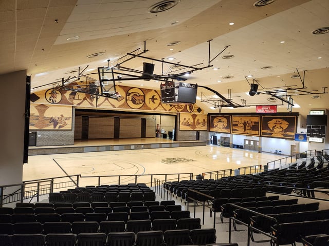 Corn Palace southwest view arena.jpg