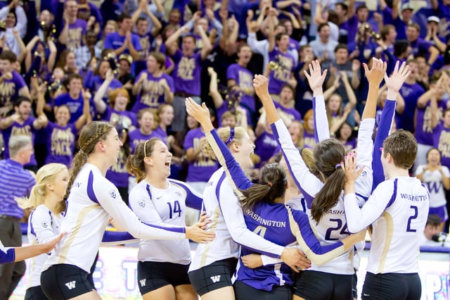 Alaska Airlines Arena at Hec Edmundson Pavilion (1)