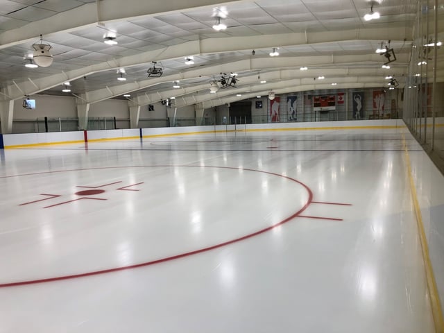 Flo Fabrizio Ice Center resize 1