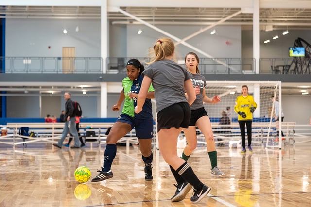 Playeasy - JAS_4798 copy.jpg