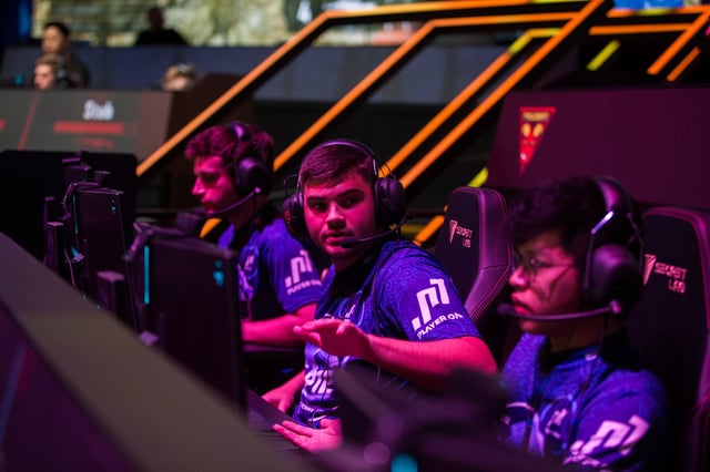 Player One Esports8