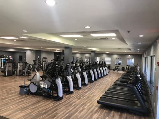 Five Seasons Sports Club1