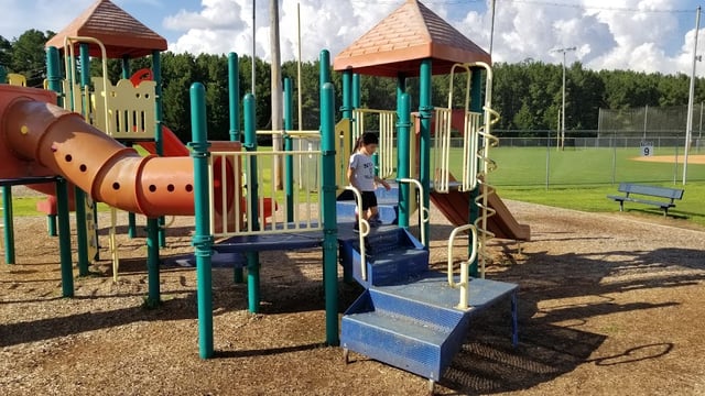 Hamilton Crossing Park2