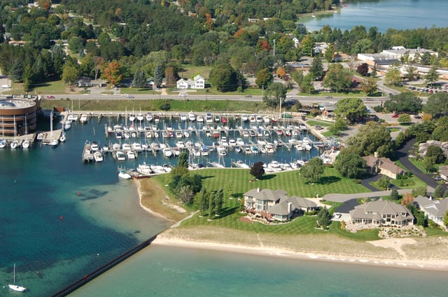 Harbor West Yacht Club3