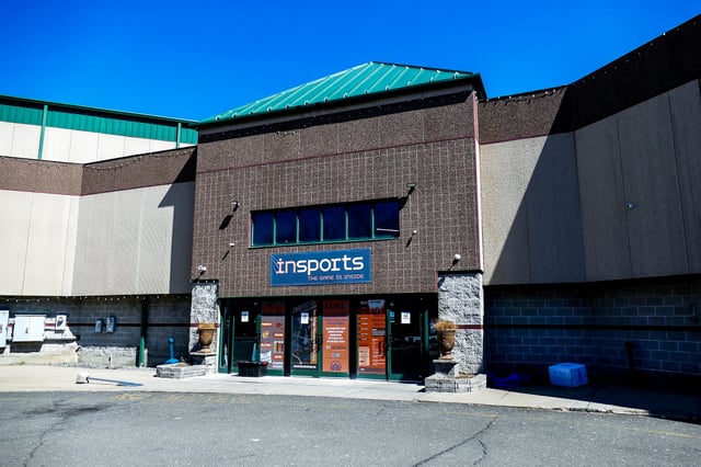 Insports Centers