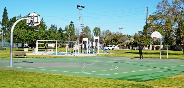 Cabrillo-park-basketball-court_BF4B2AFB-5056-A36A-08EF07A55295C9F8-bf4b29905056a36_bf4b307a-5056-a36a-084135471dd126f5.jpg