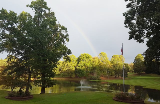 Paradise Lake Country Club