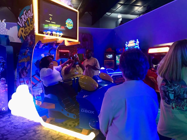 Shindig Family Entertainment Center3